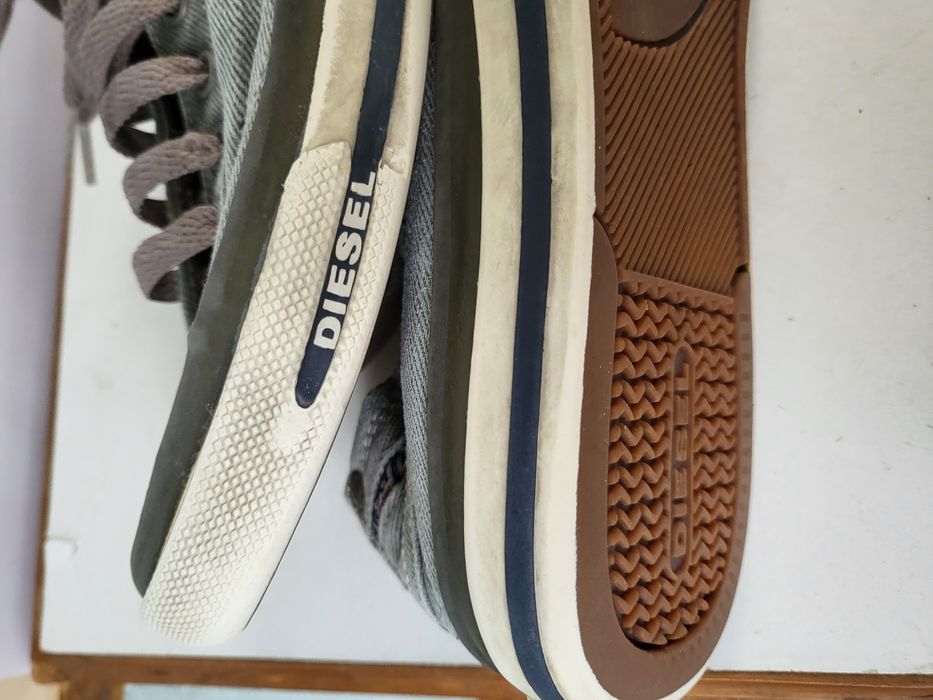 De vinzare teniși original Diesel denim.