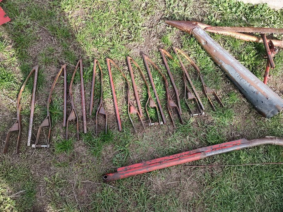 Vând masa combina International 531