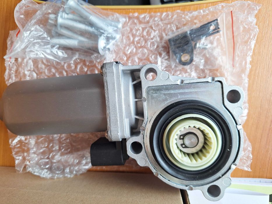 Motoras Actuator cutie transfer compatibil  BMW X3,X5