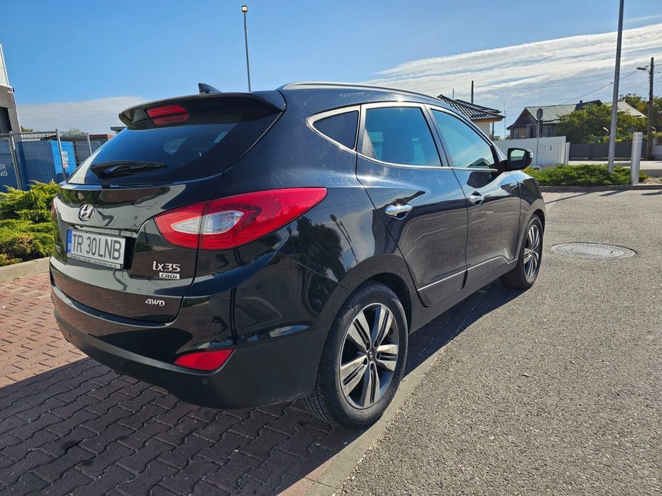 Vand Hyundai IX 35
Hyundai ix35 2.0 CRDi 184 CP 4x4 Automat – 2015, Pa