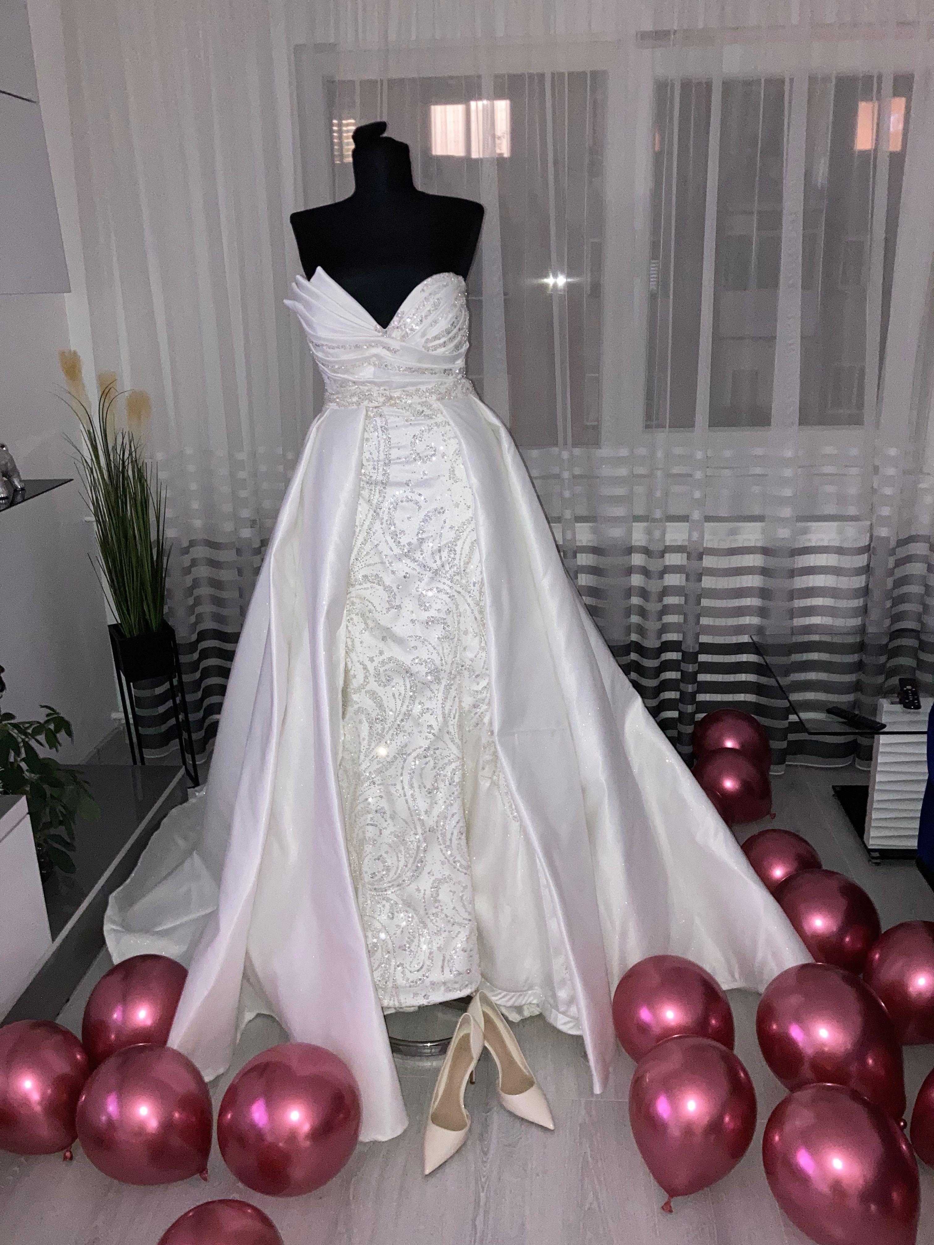 Rochie mireasa, croi de sirena, model superb +voal! Super preț‼️‼️‼️