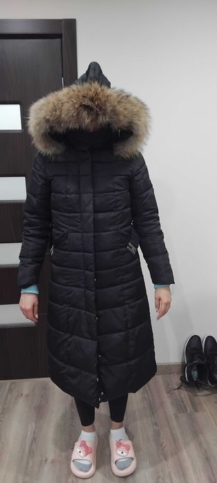 Зимно яке с естествен косъм.