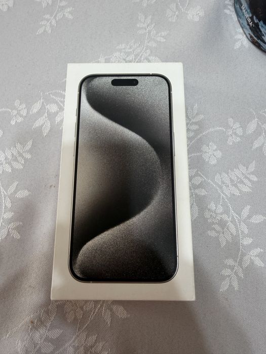 Iphone 15 pro 128GB white titanium като нов