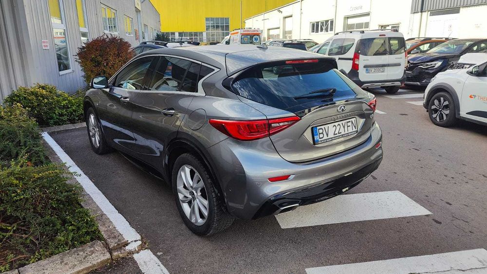 Masina Infiniti Q30, 63000 km, GLA