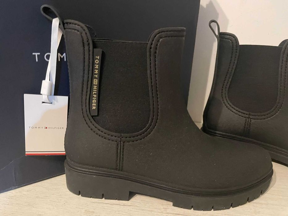 Tommy Hilfiger Olaya 4Y FW0-7471-BDS nr 38