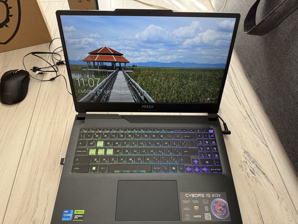 Продавам геймърски лаптоп MSI CYBORG 15 A13VE