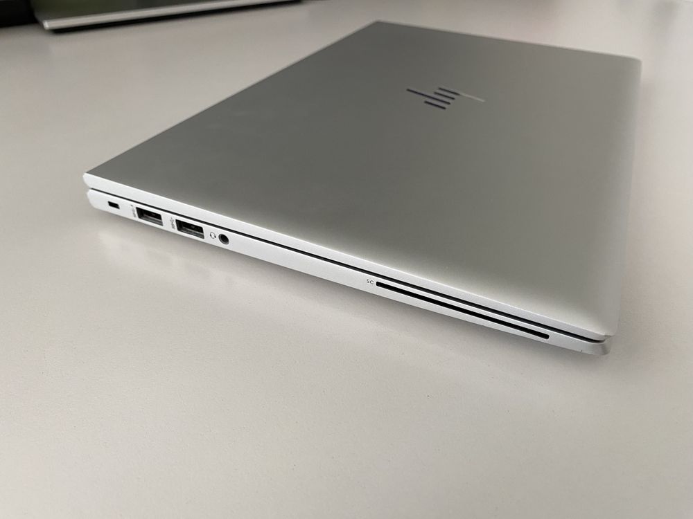 Предлагам лаптоп HP EliteBook 830 G7