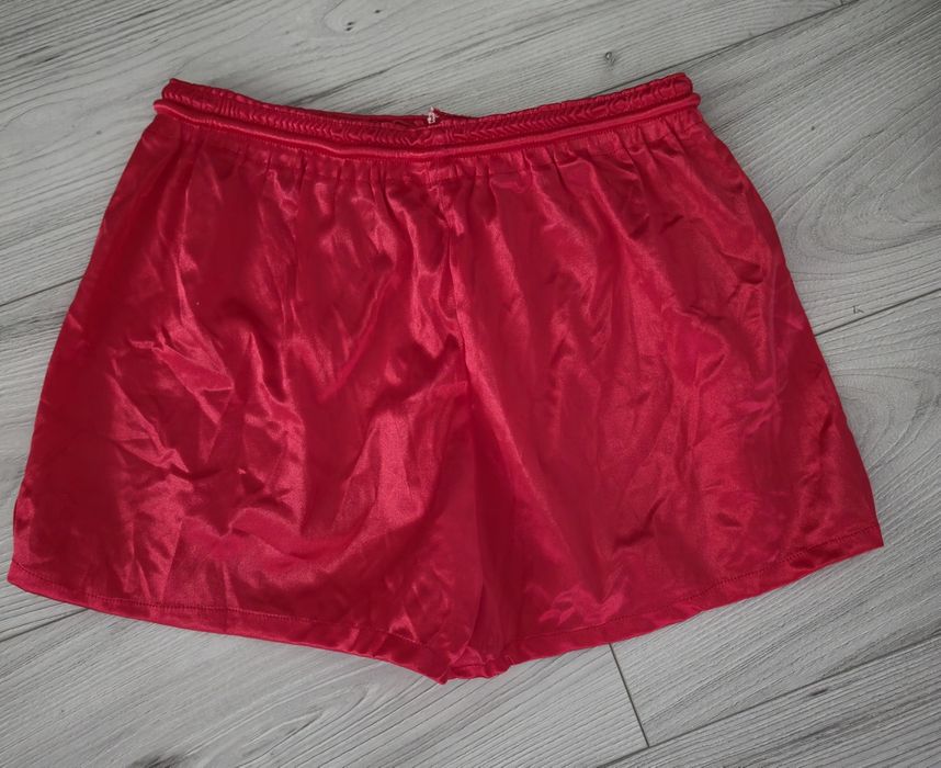 Pantaloni scurti dama M!