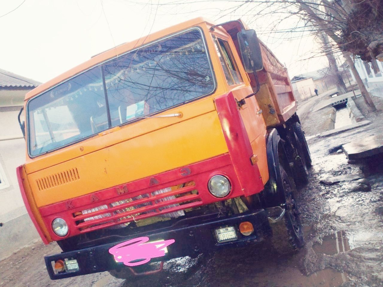 Kamaz   5511 sotiladi