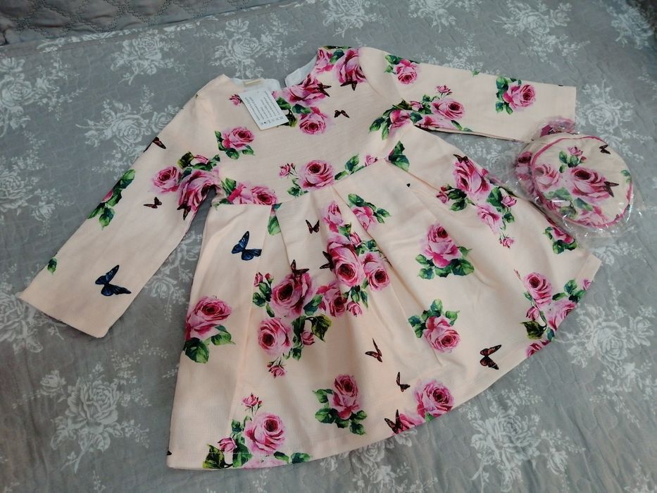 Rochita noua, marime 90/ 2 ani aprox