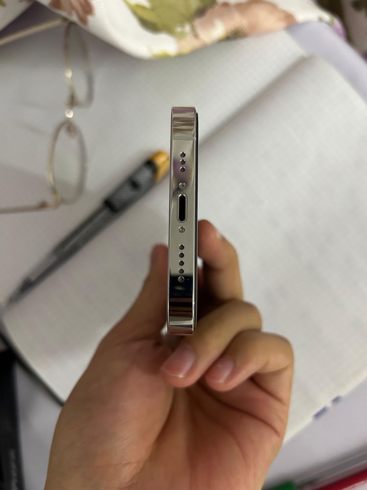 iPhone 13 pro в идеальным состояний