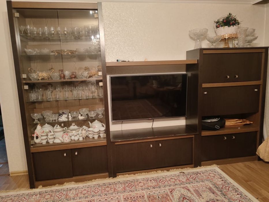Шкаф горка продам