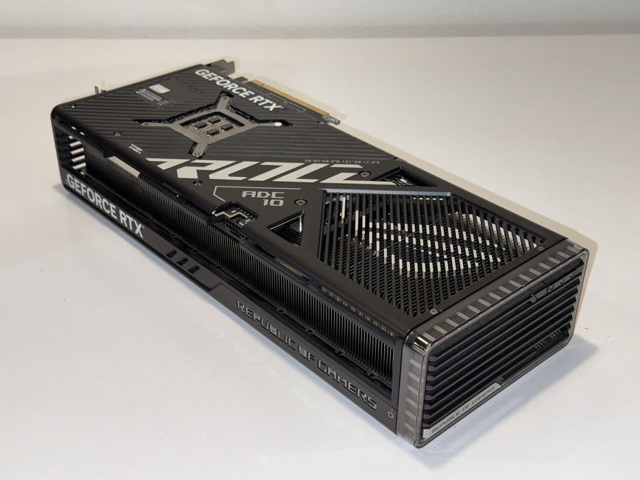 Placa Video Asus Rog Strix RTX 4090 OC Edition 24 GB