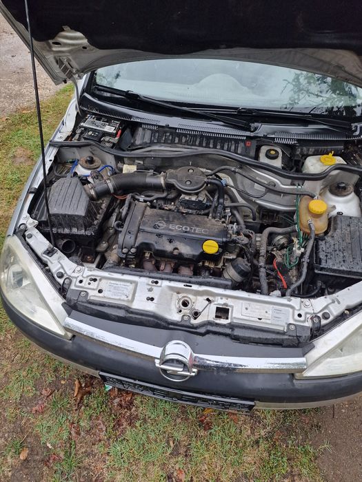 Opel corsa 1.2 на части