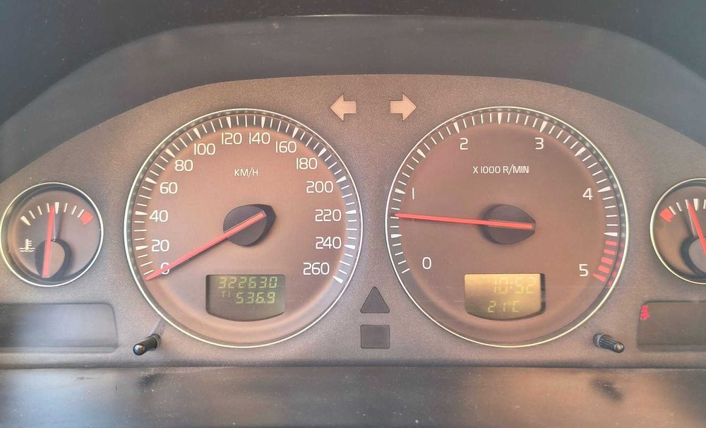 Volvo S80 D5 din 2005 – Eleganță nordică, confort și fiabilitate!