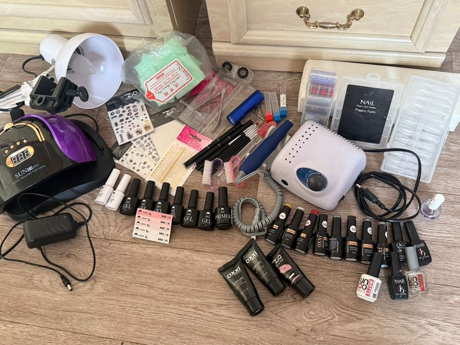 Продам маникюрный набор