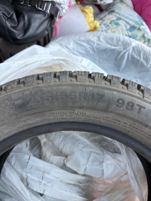 Зимние шины 215/55/R17, 4 штуки