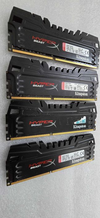 Vand 32GB RAMI DDR3 (4x8) Kingston HYPER X BEAST pe 2400 MHZ