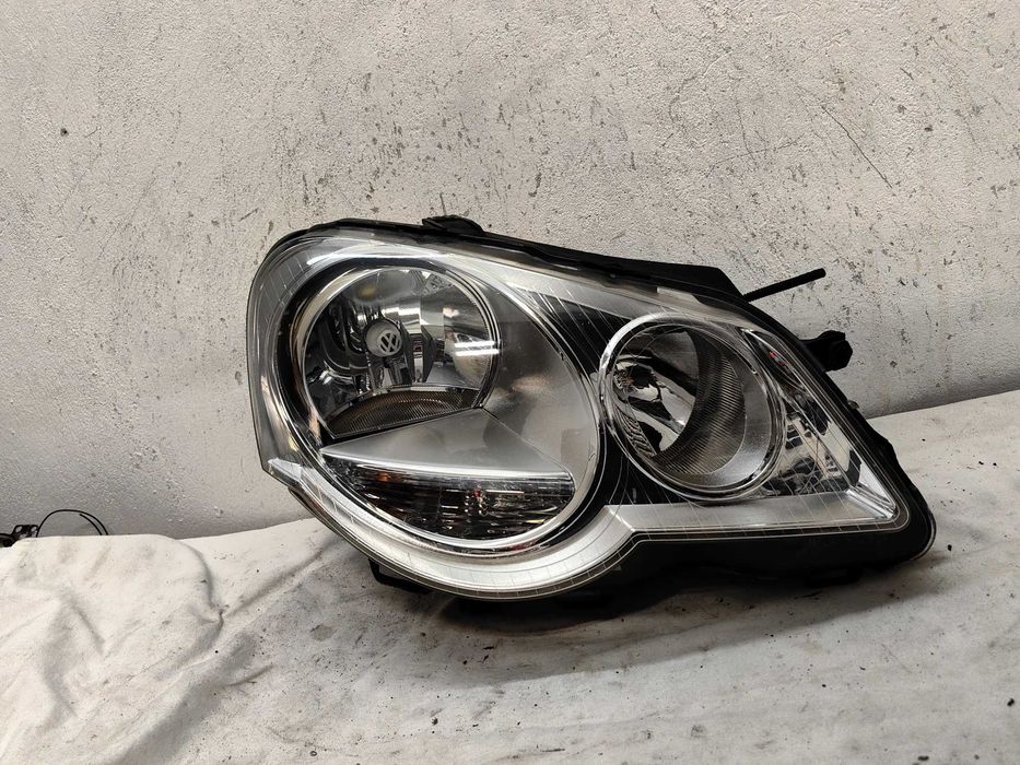 Оригинален фар Ляв Десен  Vw Polo