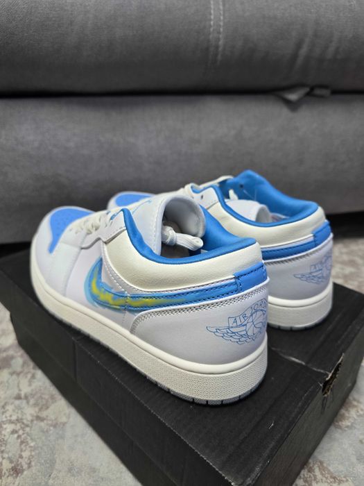 Jordan 1 Low Just Skate ~ Marimea 42 ~ Nou