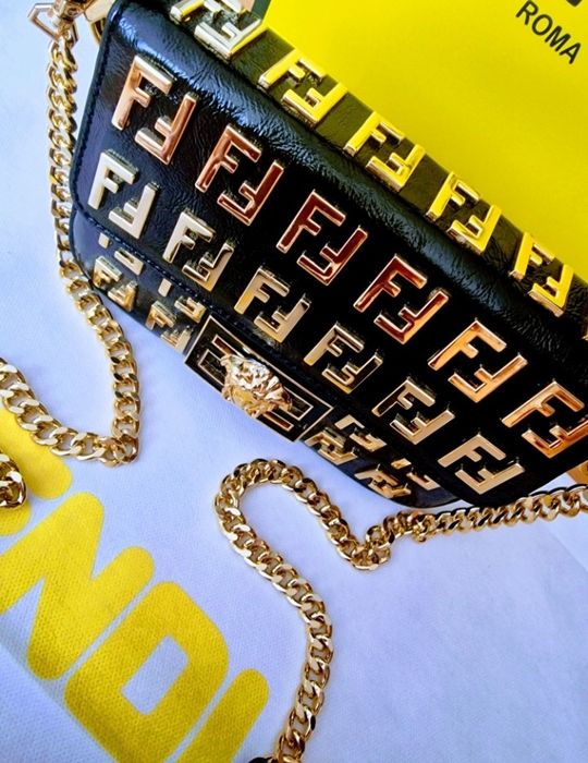 Geanta damă piele naturala,editie limitată import Italia, curea detasa