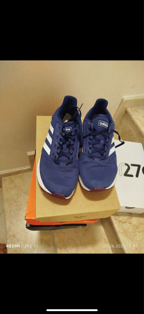 Oбувки Adidas 42