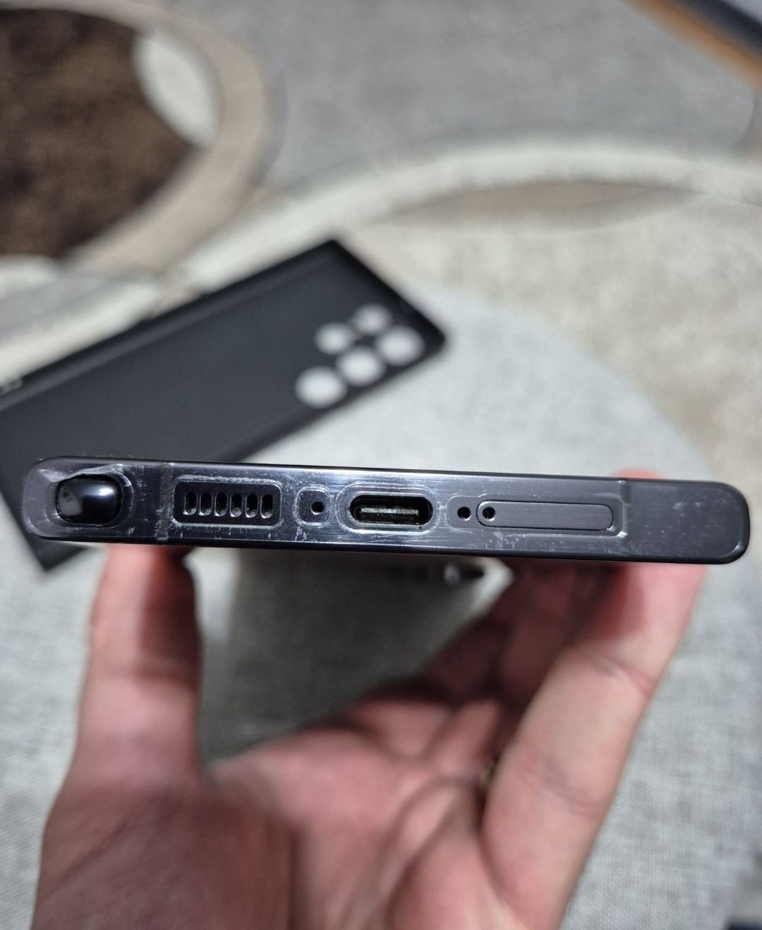 Vând urgent samsung s23 ultra ca nou garanție 2 ani