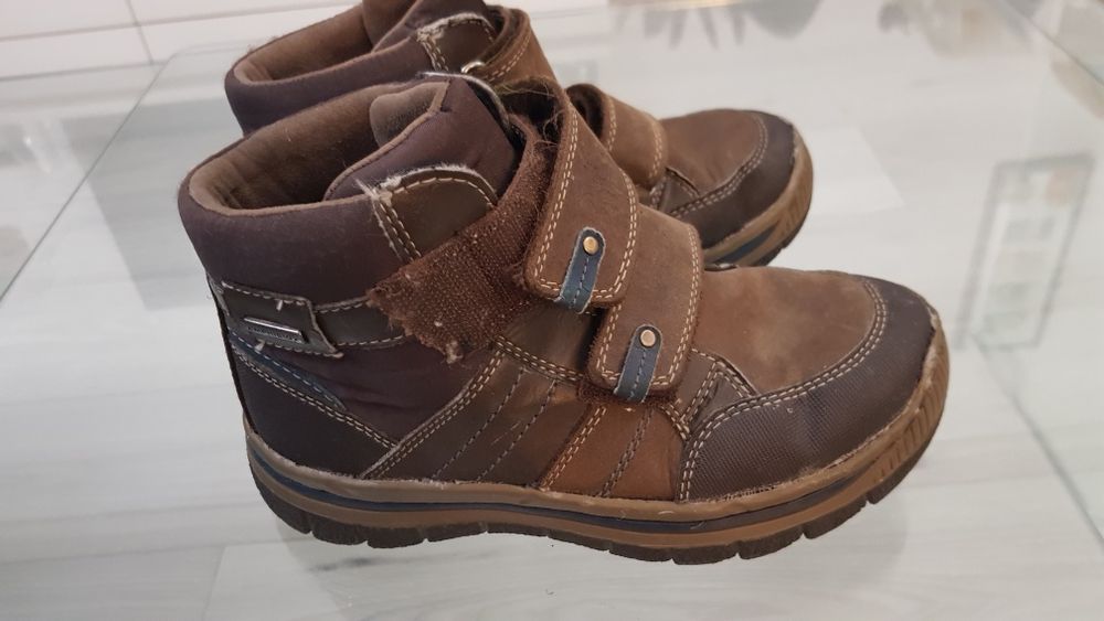 Vand ghete de baieti,Geox ,marimea 32, de culoare maro.