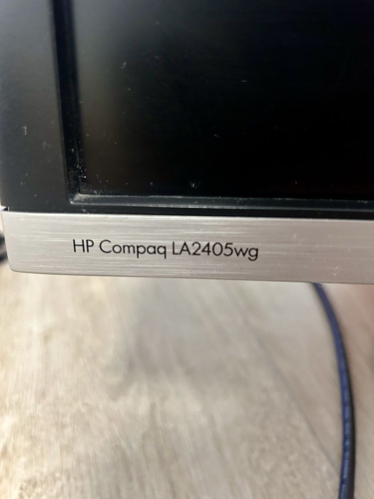 Монитор HP 24 без забележки