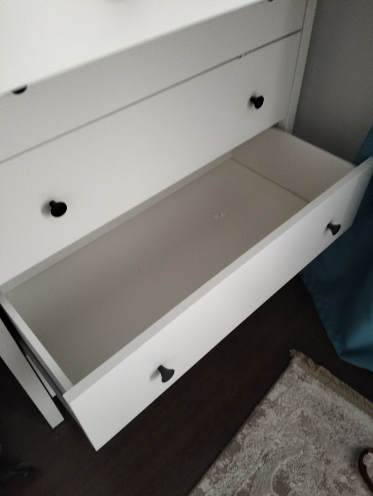 Comoda IKEA 600 lei puțin negociabil