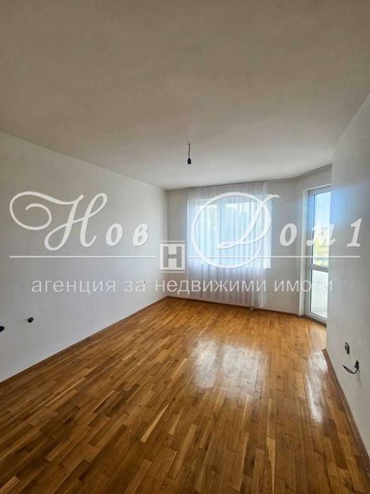 Продава се Четиристаен апартамент в Варна, Аспарухово - 108 кв.м за 1574 €/кв.м - Снимка #1