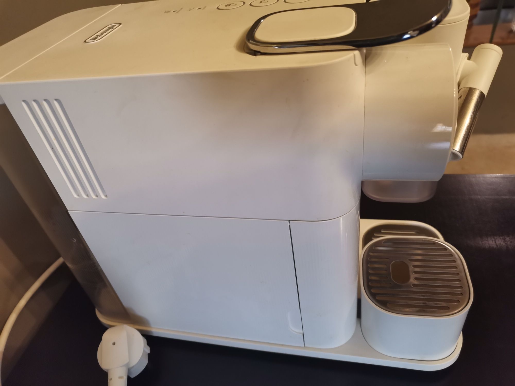 Espresor Nespresso DeLonghi Lattissima