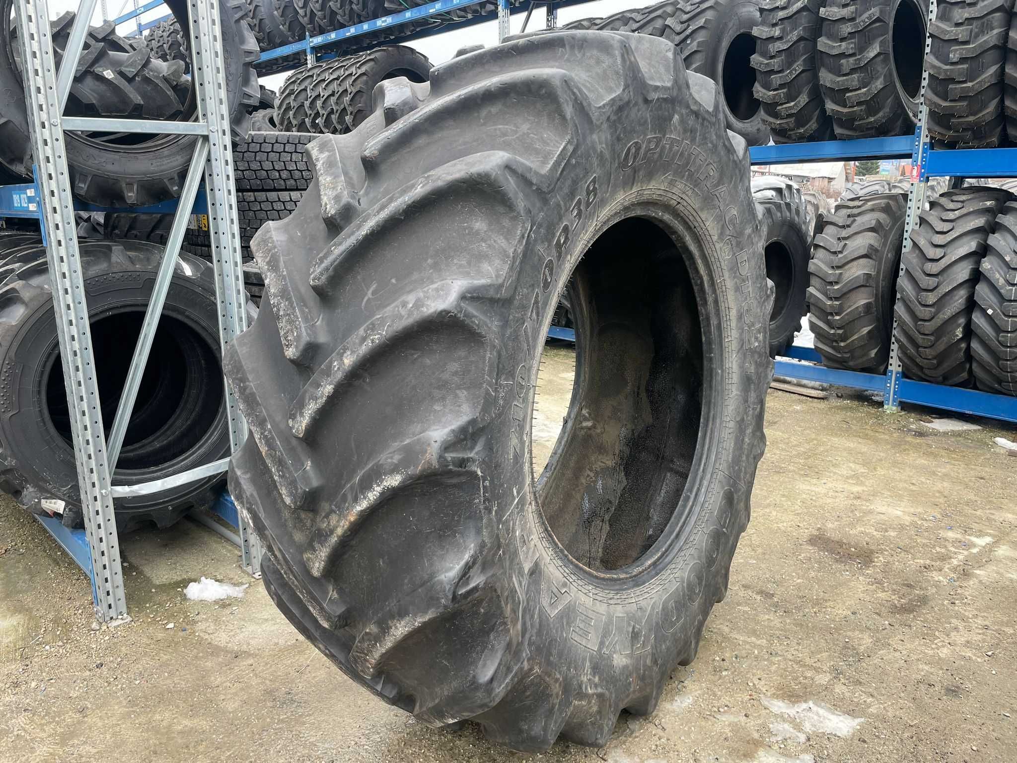 Anvelope import 710/70r38 cauciucuri goodyear tractor spate