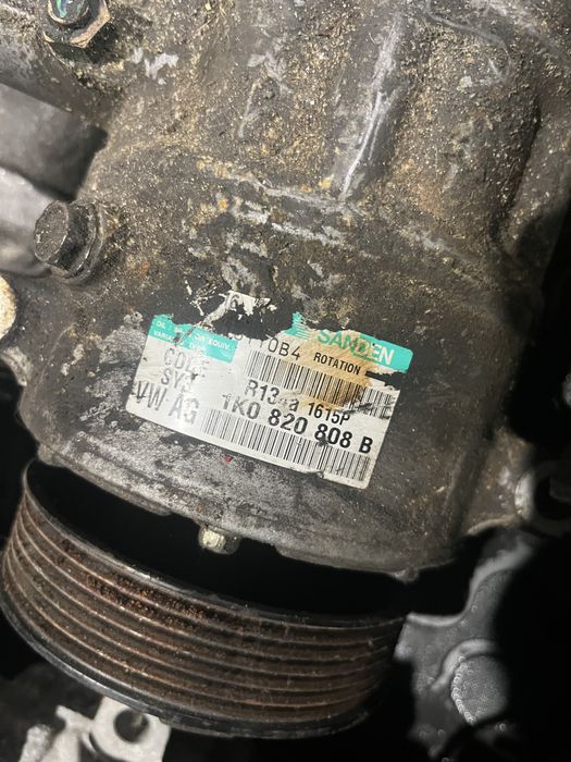 Компресор климатик Фолксваген Ауди Шкода Сеат 2004-2015г.