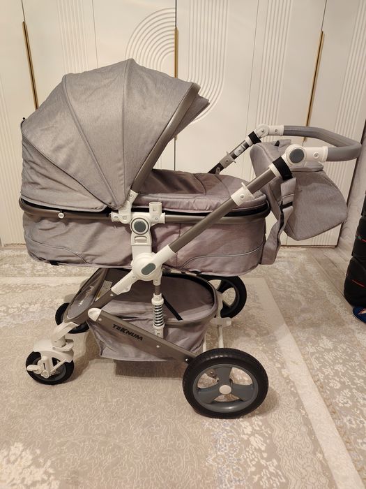 Коляска продам как нови