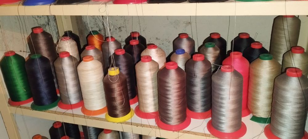 De vînzare Ață de  cusut piele naturala