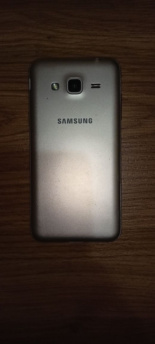 Телефон - Samsung Galaxy J3 SM-J320FN