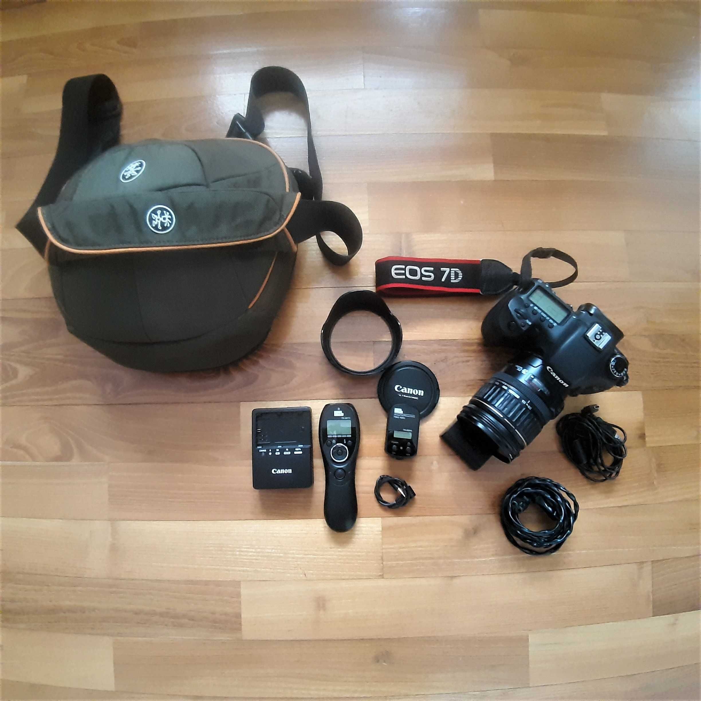 Canon 7D+28-135mm+Pixel TW-282+Crumpler geanta