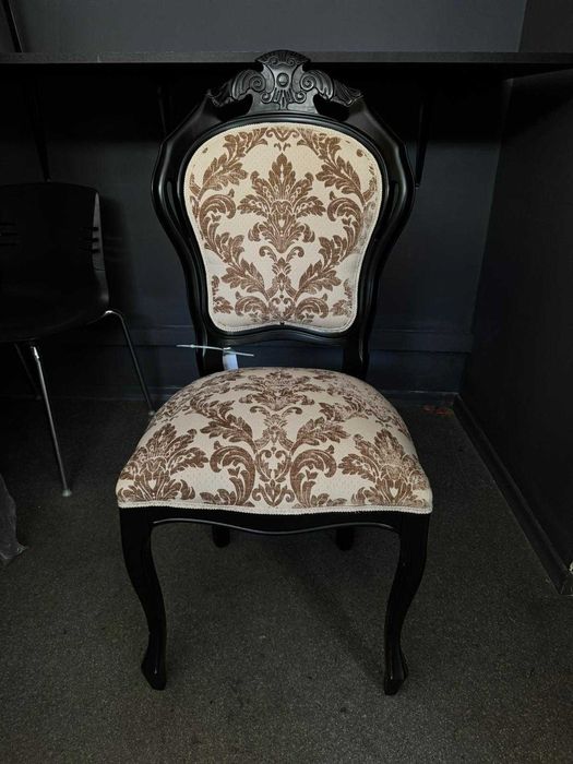 Scaun clasic fara brate ,imprimeu bej crem maro 1 bc