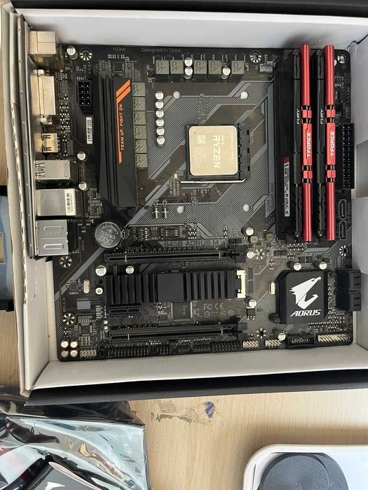 Kit ryzen 5 3600x + aorus b450m, rami si sursa