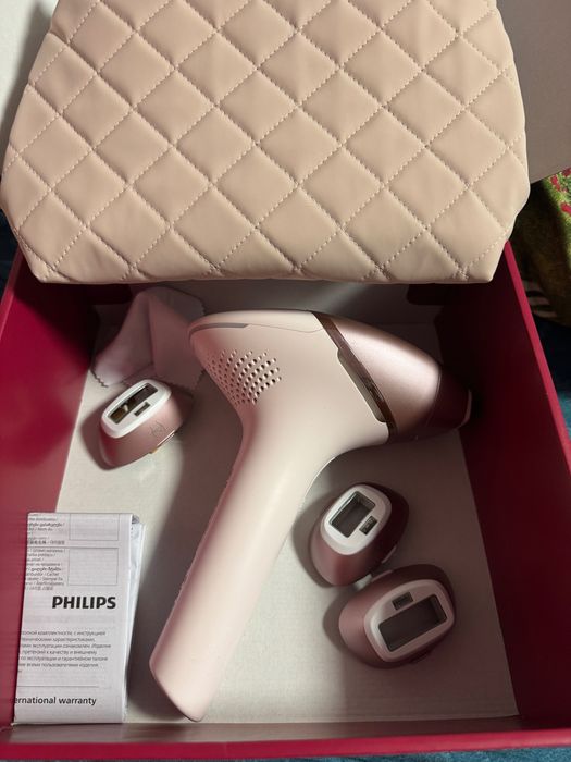 Фотоепилатор Philips Lumea Bri 977/00 най-новият
