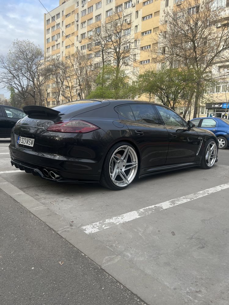 V/S Porsche Panamera 4s  4x4 Luxury