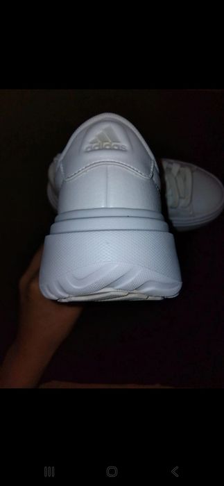 Adidași Adidas purtați o data