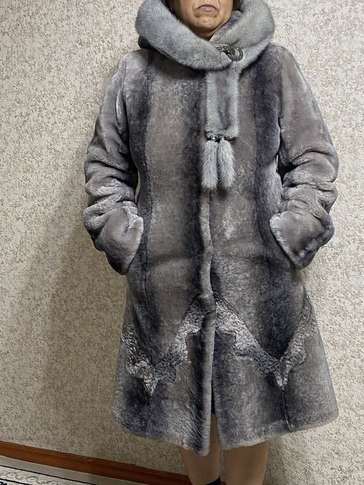 Шуба мутоновая почти новая теплая