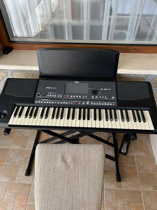 KORG PA 600 - синтезатор с аранжор