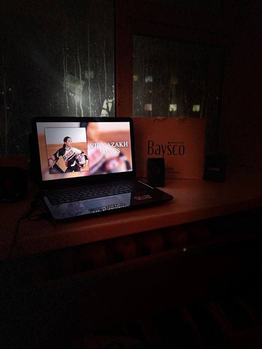 Продам ноутбук  офисный