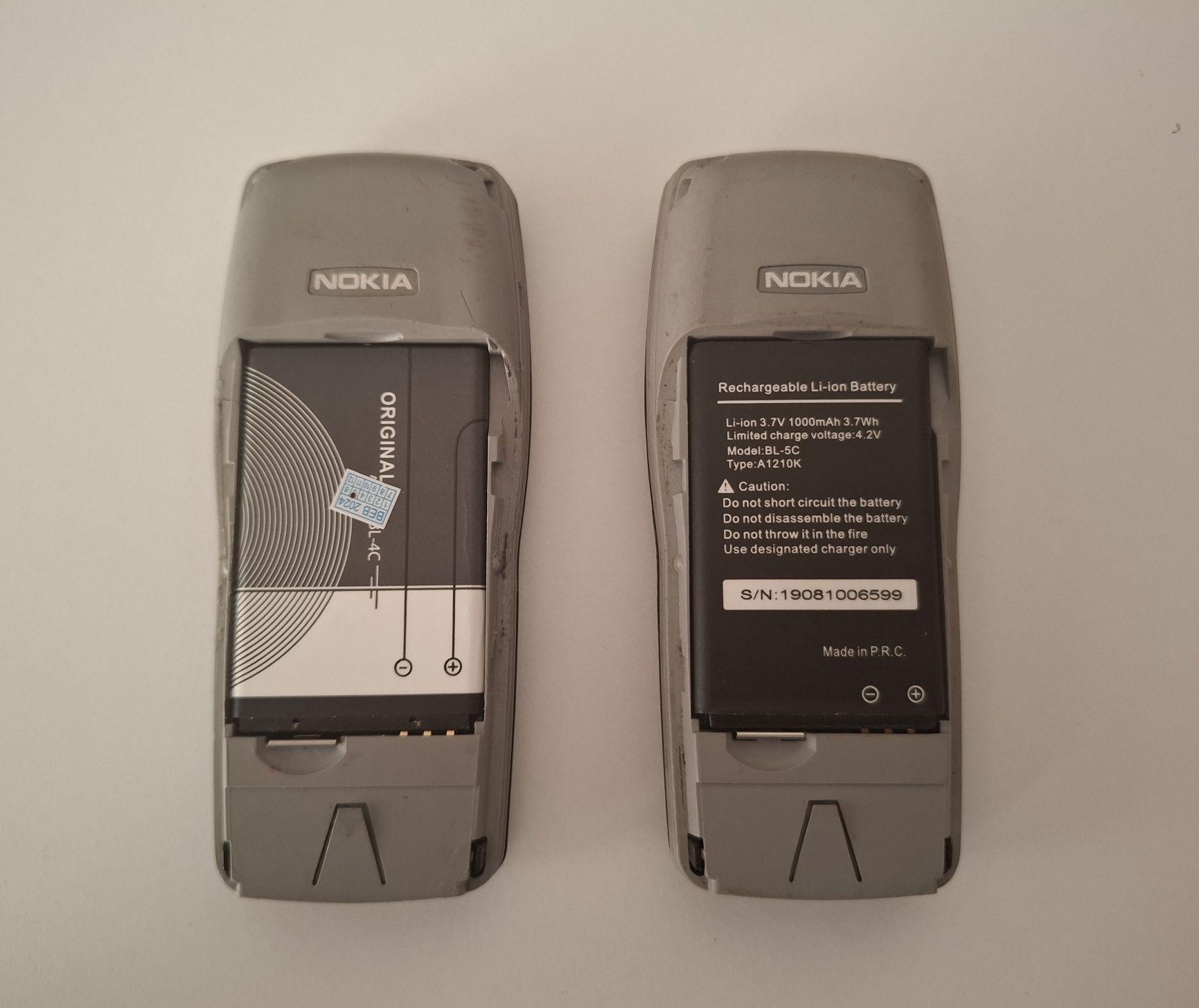 Два телефона Nokia 1100 made in Hungary