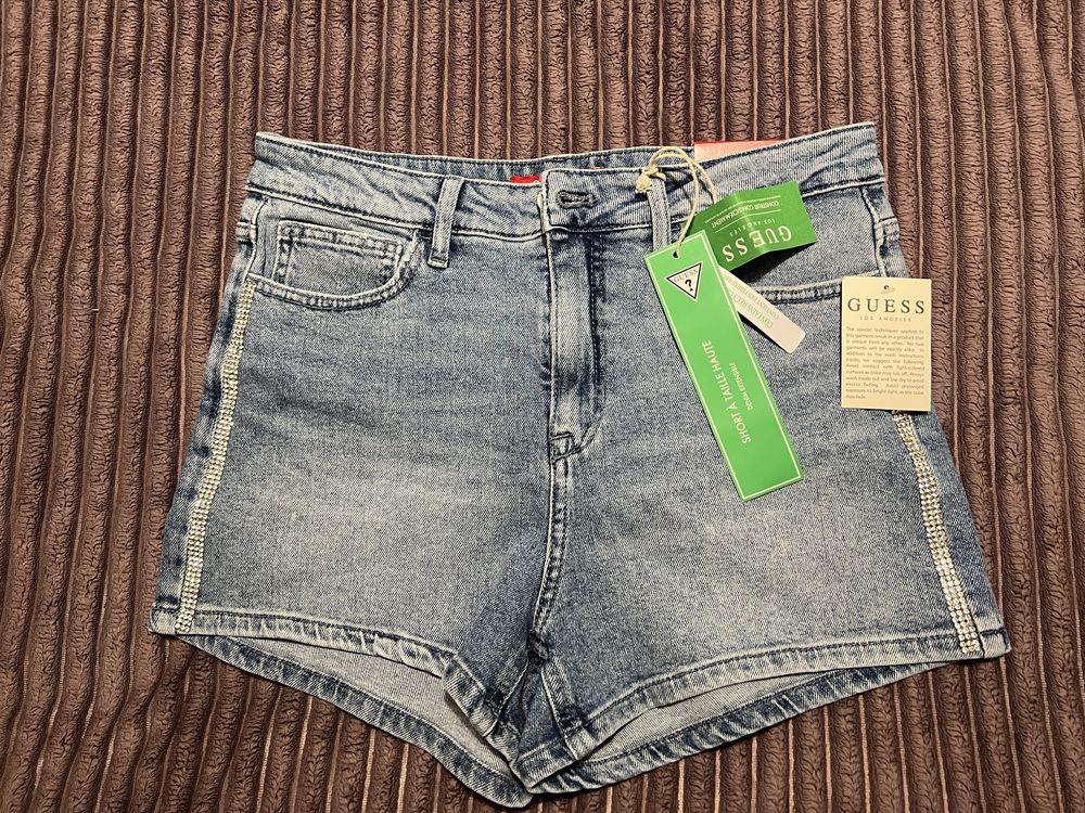 Къси панталонки Guess
