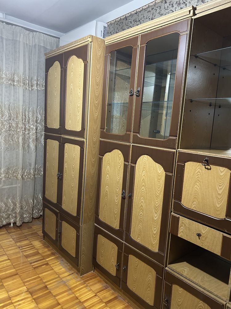 Продаётся стенка для зала / гостиной