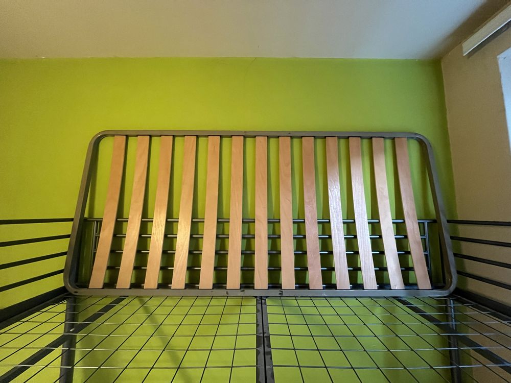 двуетажно легло SVÄRTA IKEA